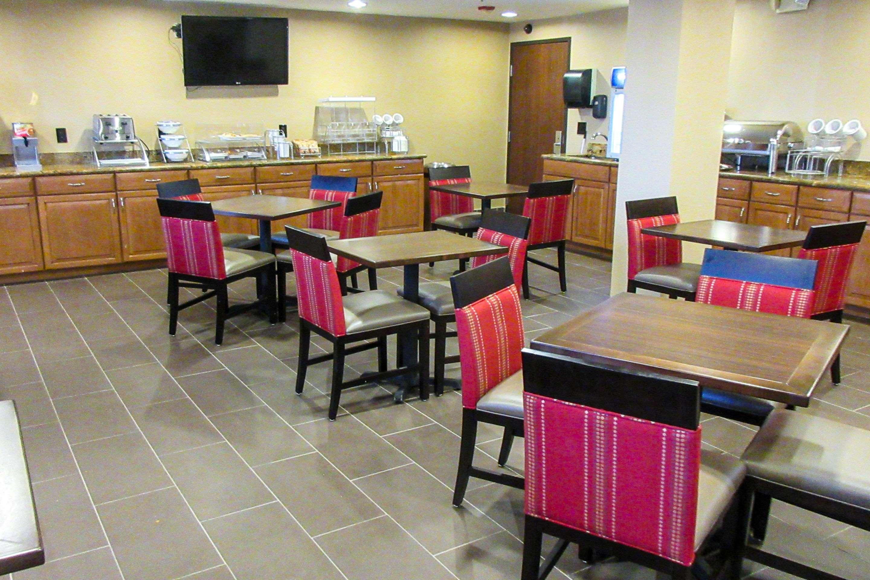 Comfort Inn & Suites Phoenix North - Deer Valley Exterior foto