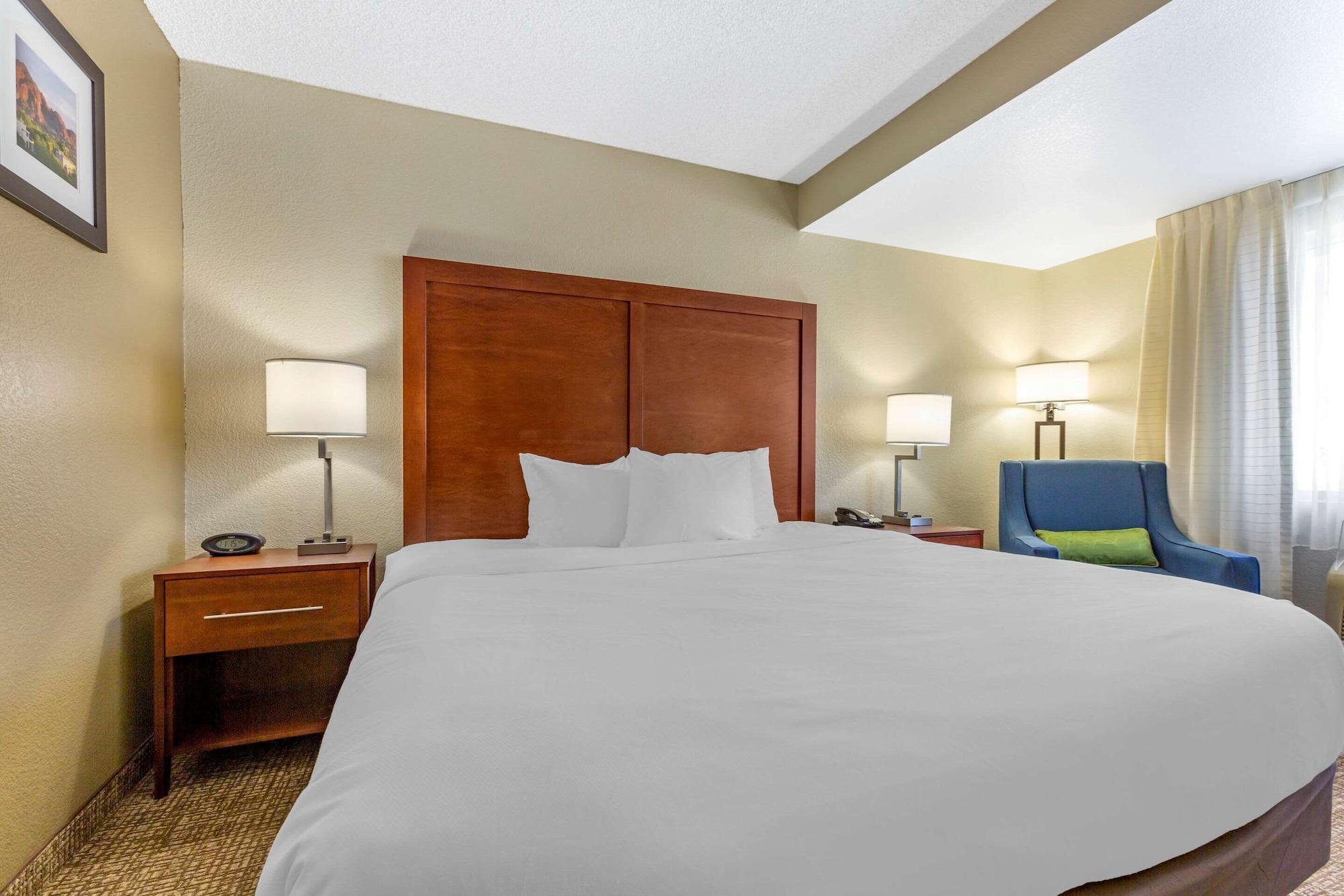 Comfort Inn & Suites Phoenix North - Deer Valley Exterior foto